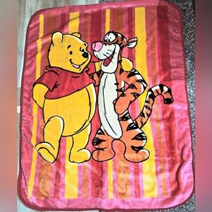 Vintage Disney Winnie The Pooh and Tiger Fleece Velour Baby Blanket 47 × 29